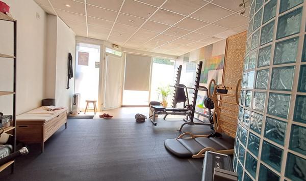 Immeuble loué – Local professionnel + 2 studios
