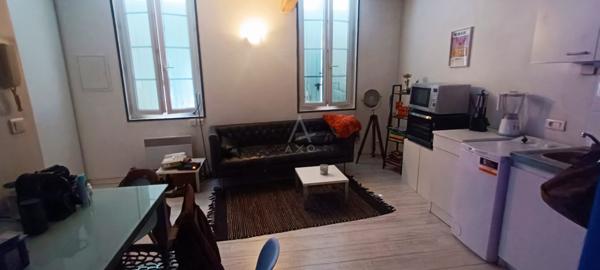 Immeuble loué – Local professionnel + 2 studios