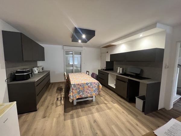 Chambre individuelle de 20m² dans une maison en colocation