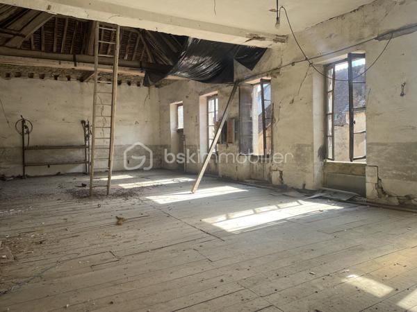 Maison ancienne de 340 m²