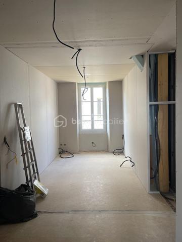 Maison ancienne de 340 m²