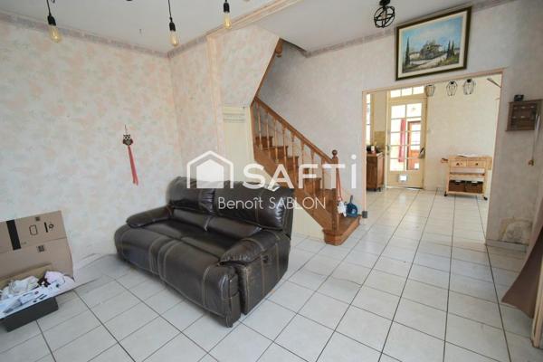 Maison, 4 chambres, 2 garages, terrasse, jardin