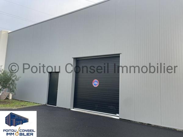 CELLULE DE 350M2 AVEC VISIBILITE SUR AXE PASSANT MAJEUR