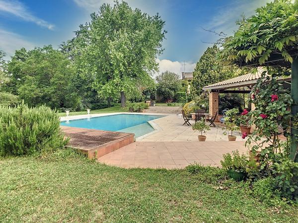 Maison Muret - 10 pièces 310 m2