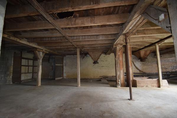 Maison à fort potentiel sur la commune de AUVERSE