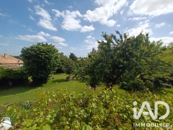 Immeuble à vendre 686 m² Lusseray