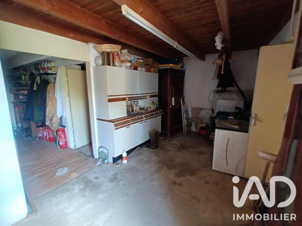 Immeuble à vendre 686 m² Lusseray