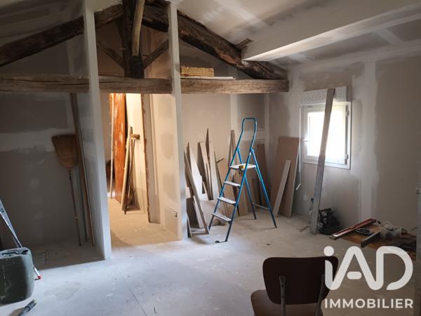 Immeuble à vendre 686 m² Lusseray