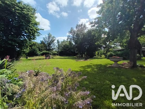 Immeuble à vendre 686 m² Lusseray