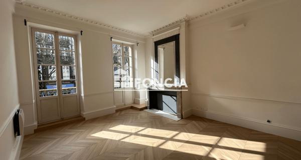 À vendre Appartement 2 pièces 47 m² - Bordeaux 33000