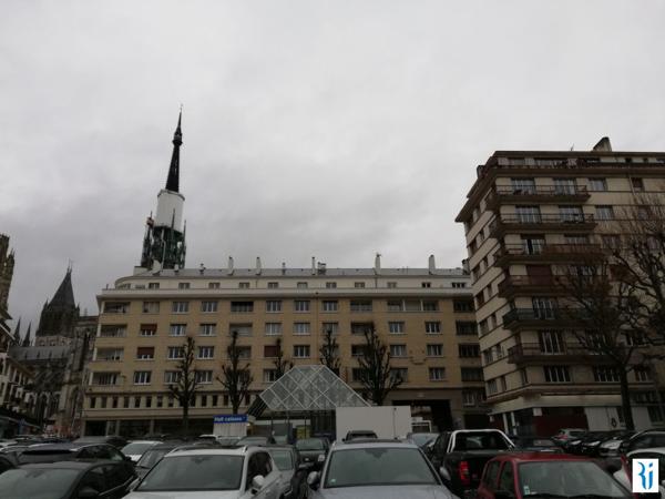 BUREAUX  ACTIVITE  LIBERALE ROUEN CATHEDRALE  HALLE AUX TOILES