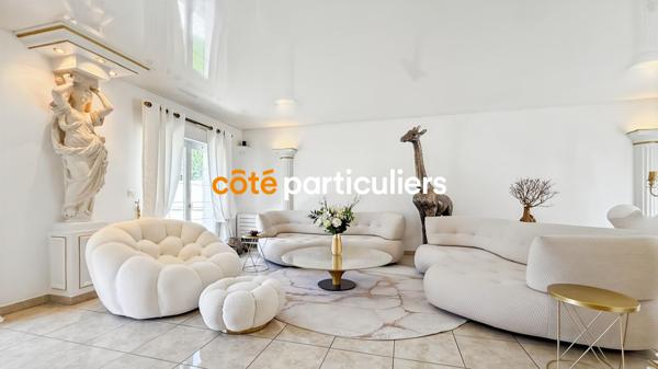 Vente Maison283,81 m² - 8 Pièces - SANTENY (94440)