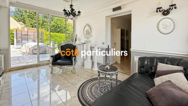 Vente Maison283,81 m² - 8 Pièces - SANTENY (94440)