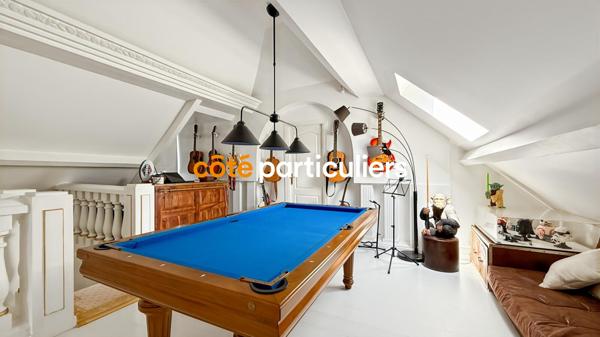 Vente Maison283,81 m² - 8 Pièces - SANTENY (94440)