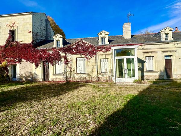 Longére à vendre avec grange et dépendances à Saumur (49400) 5 mn de la Gare - Ensemble de 350 m²