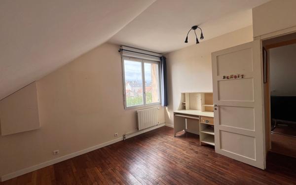 Maison à vendre    5 pièces •  Saint-Jean-le-Blanc