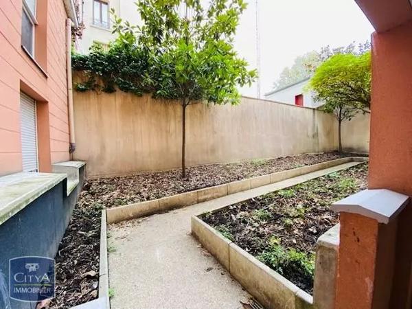 Appartement à louer 1 pièce 25.01m² Villejuif (94800)