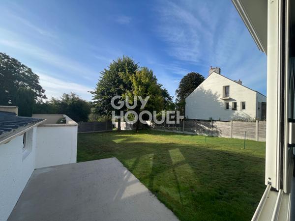 Maison en pierre à vendre dans le bourg de Plumelec