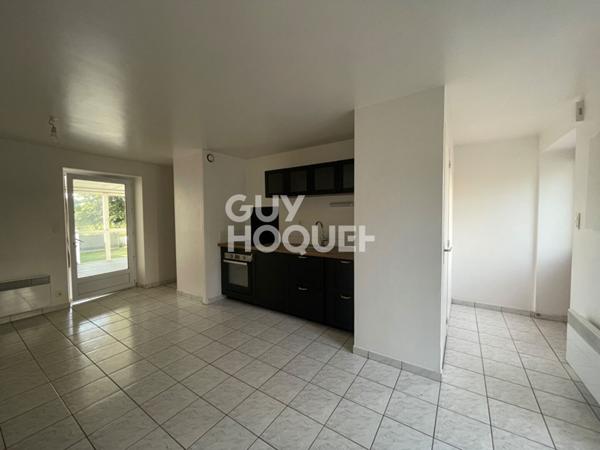 Maison en pierre à vendre dans le bourg de Plumelec