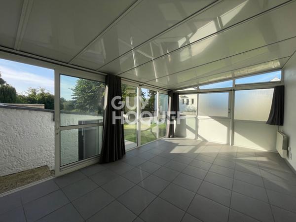 Maison en pierre à vendre dans le bourg de Plumelec