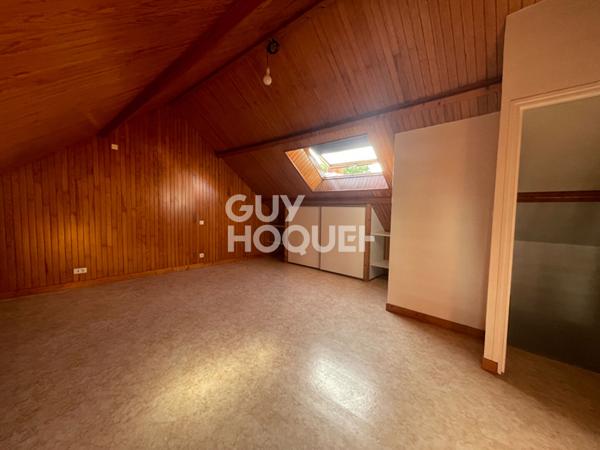 Maison en pierre à vendre dans le bourg de Plumelec