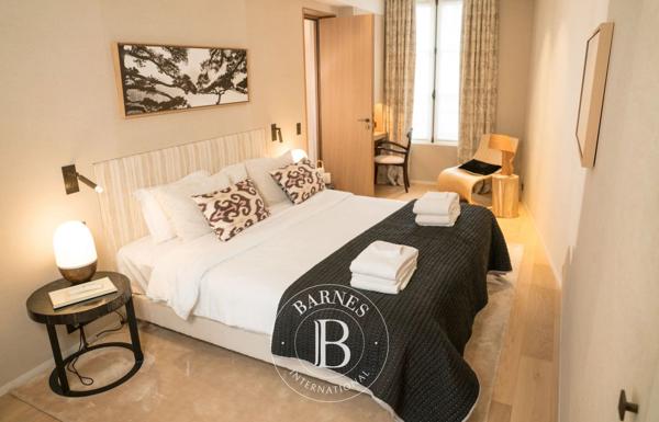 Paris 7ème, Appartement 3 Chambres -  169 m² à vendre