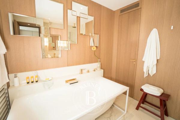 Paris 7ème, Appartement 3 Chambres -  169 m² à vendre