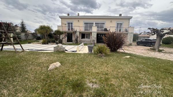 En exclusivité à Oraison, Maison individuelle de  217 m2 sur un terrain clos et arboré de  plus de 1500 m²