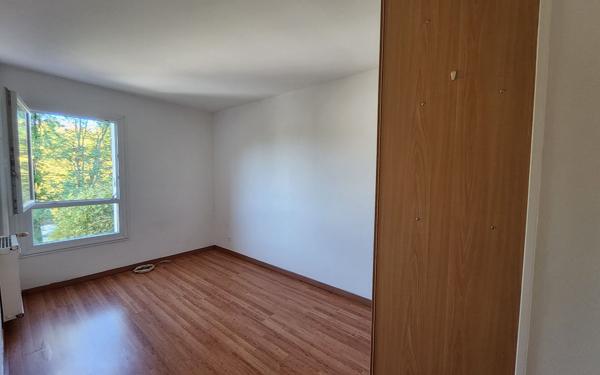 Appartement à louer    4 pièces •  Bayonne