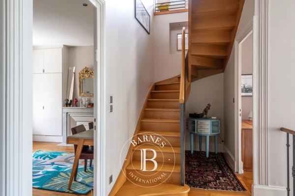 Lyon 3ème, Maison 7 Chambres -  302 m² à vendre