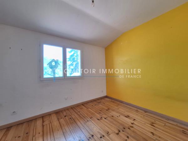 Maison de village
                                                                                                                                                                                                                                                                                                                        4 pièce(s)                                                                                                                                                                                                          3 chambre(s)                                                                                                                                                                                                          123  m²
