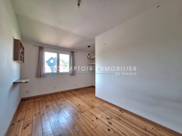 Maison de village
                                                                                                                                                                                                                                                                                                                        4 pièce(s)                                                                                                                                                                                                          3 chambre(s)                                                                                                                                                                                                          123  m²