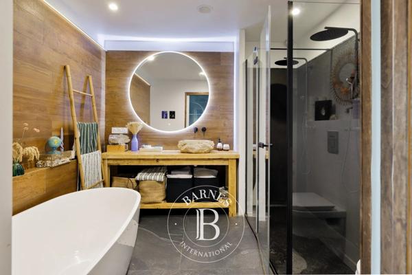 Saint-Jean-de-Luz, Maison  270 m² à vendre