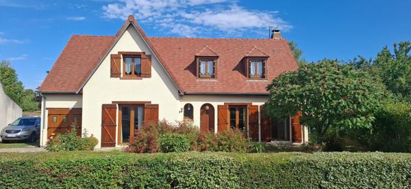 Situé sur la commune très prisé de Chambry, proche de toutes les commodités !