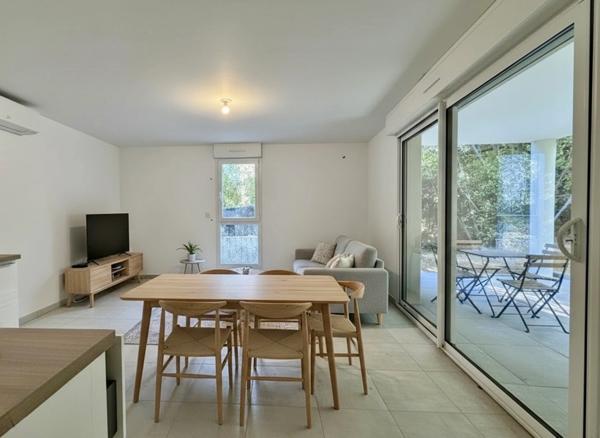 À NIMES (30) Appartement à vendre T4 avec terrasse et place de parking