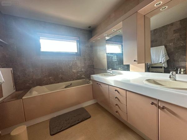 Maison individuelle à vendre à Belbeuf en Seine-Maritime (76240), ref : 014/947