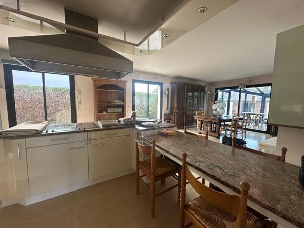 Maison individuelle à vendre à Belbeuf en Seine-Maritime (76240), ref : 014/947