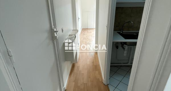 Location Studio 25.43 m² - Paris 75014