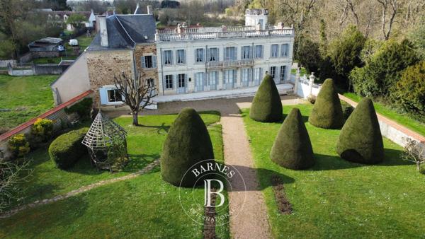 Graçay, Maison 6 Chambres -  410 m² à vendre