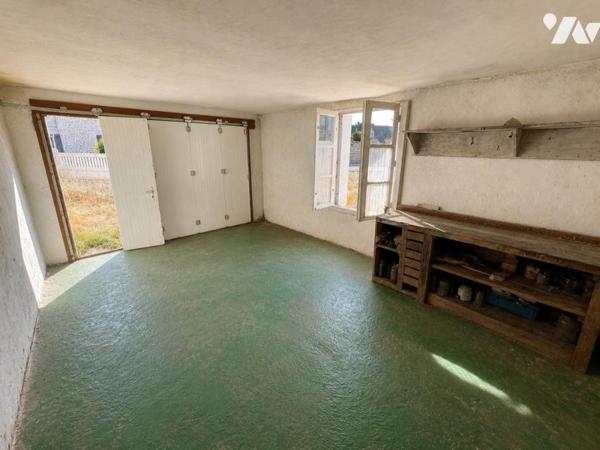 LA TURBALLE (1km du PORT 50 mètres plage des Bretons MAISON 41m²  et garage 22m²  terrain 399m²