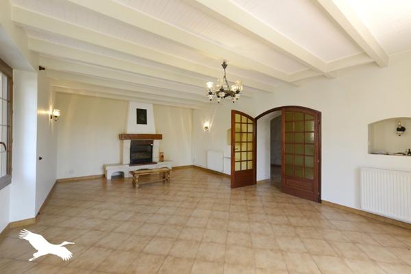 Maison à vendre |  Roullet-Saint-Estèphe |  4 pièces | 131 m²