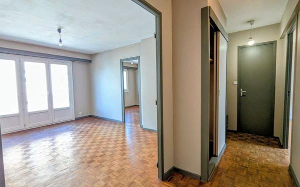 Appartement à vendre    3 pièces • 56,80 m2 Pau