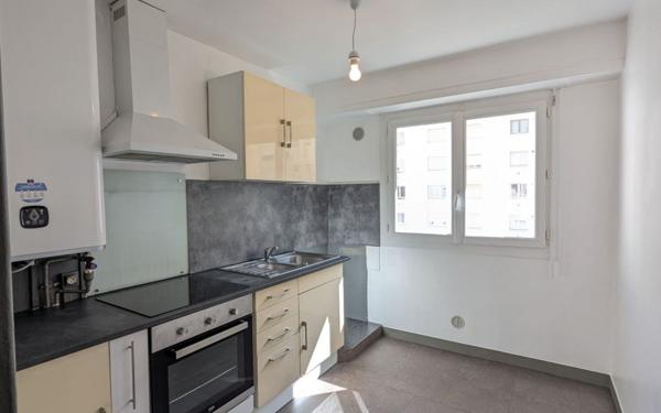 Appartement à vendre    3 pièces • 56,80 m2 Pau