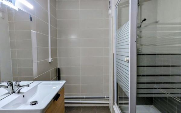 Appartement à vendre    3 pièces • 56,80 m2 Pau