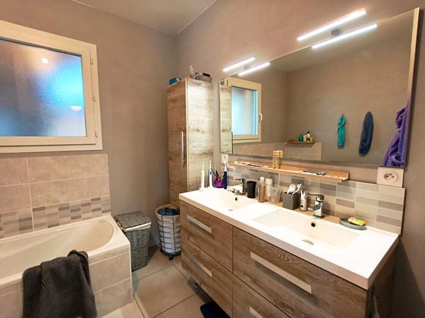 Maison récente et confortable de 2018 dans un environnement agréable sur la commune de Boissey