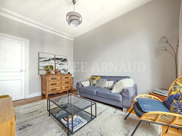 Appartement
         2 pièces
        - 45 m² Exclusivité 289 000 € *