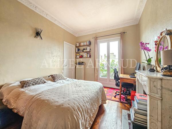 Appartement
         2 pièces
        - 45 m² Exclusivité 289 000 € *