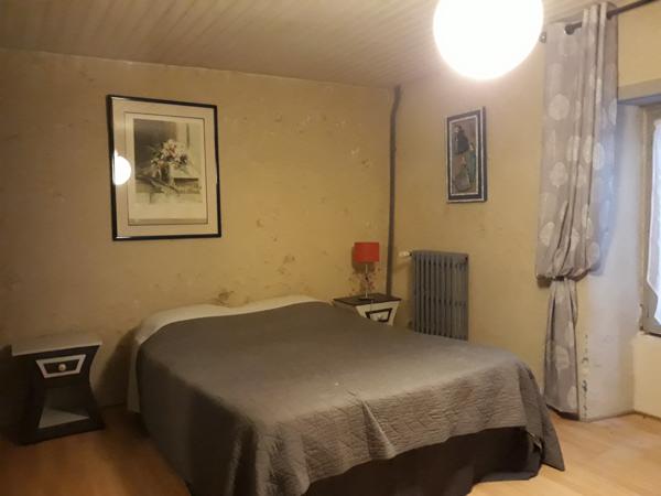 Grand-Brassac (24350) Dordogne - Périgueux - Grand-brassac - Maison en pierres apparentes de 190 m² + grange + atelier + piscine