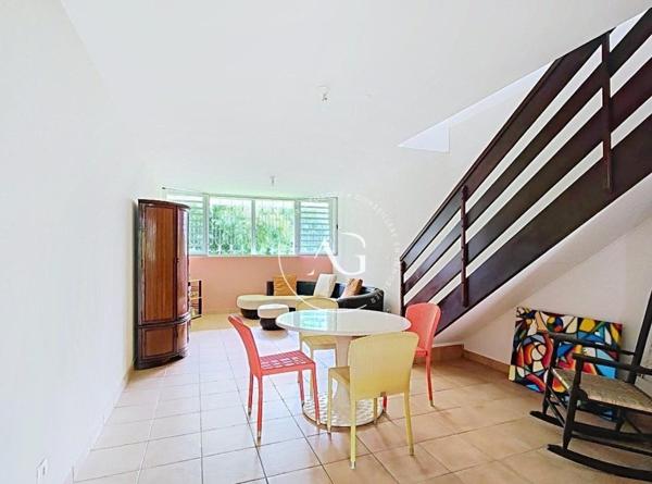 Appartement Duplex T3, parking couvert, Ravine Vilaine, FDF