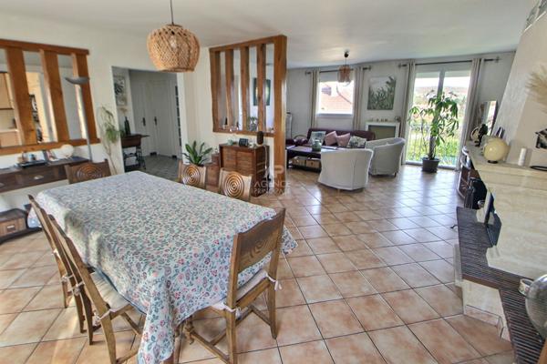 Maison Vernouillet 6 pièce(s) 143 m2 €450 000 ** - Référence 1046